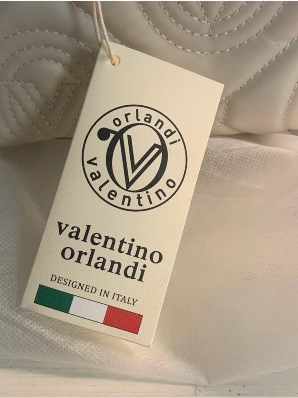Valentino Orlandi Cream
Quilted Bag - Picture 11 of 12